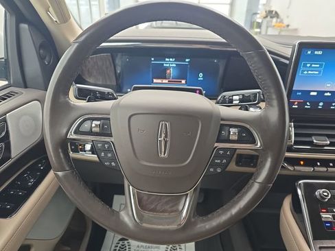Used 2023 Lincoln Navigator L Reserve image 14