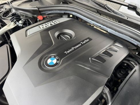 Used 2019 BMW 530i xDrive w/ M Sport Package AWD/4WD image 3