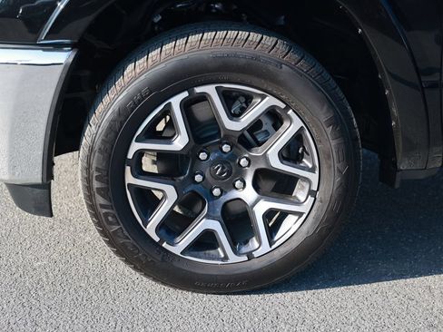 Used 2025 RAM 1500 Laramie AWD/4WD image 12