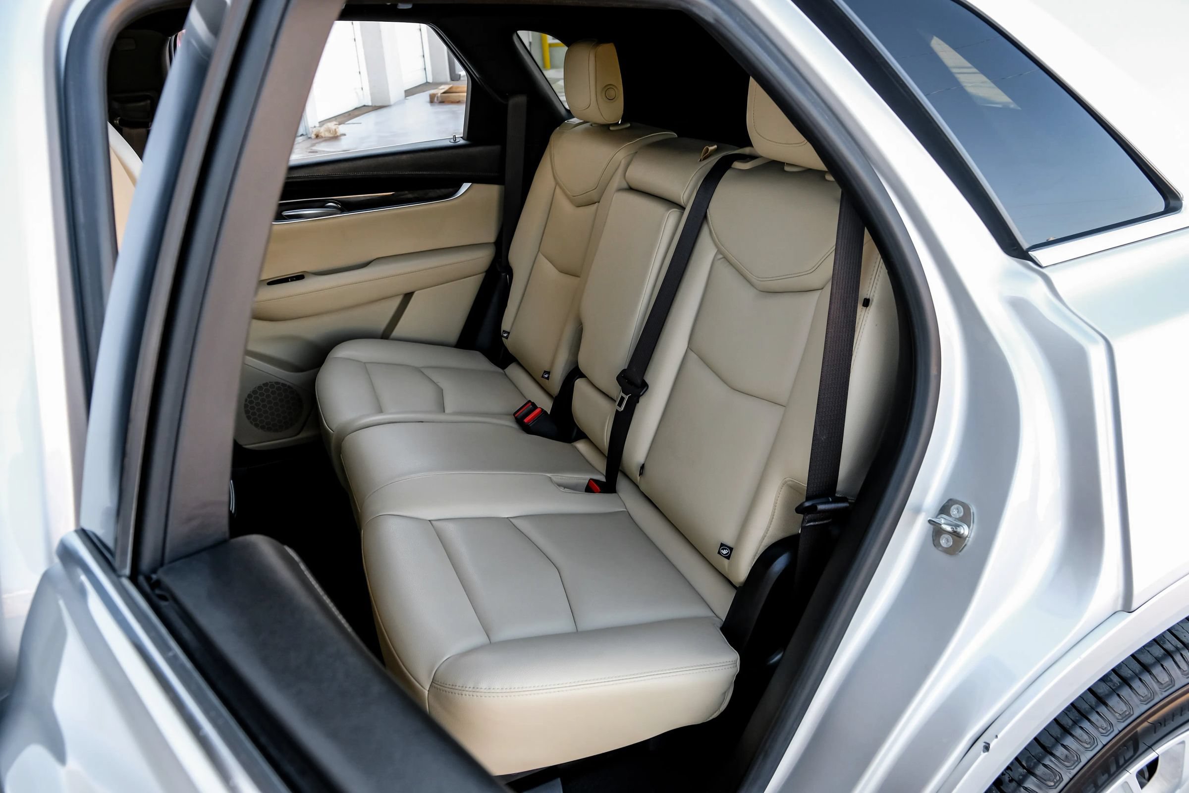 Used 2018 Cadillac XT5 FWD image 39