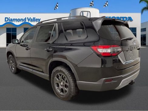 New 2025 Honda Pilot TrailSport image 5