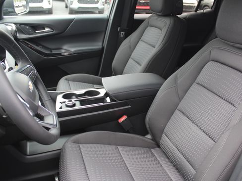 New 2026 Chevrolet Equinox LT FWD image 9