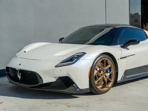 Used 2022 Maserati MC20 Coupe image 19