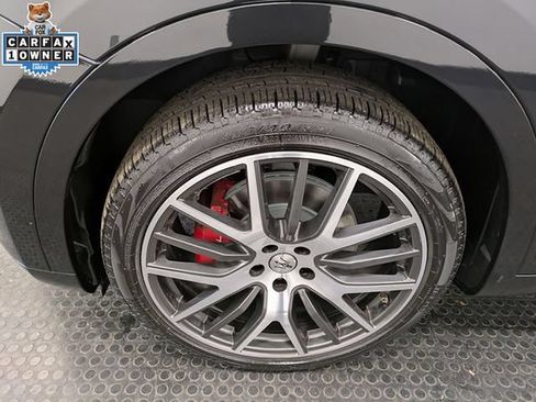 Used 2022 Maserati Levante GT AWD/4WD image 7