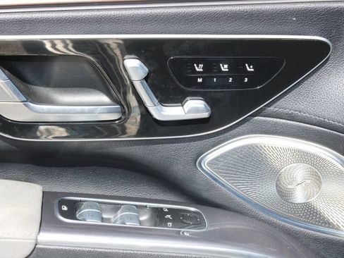 Used 2023 Mercedes-Benz EQS 450+ SUV image 11