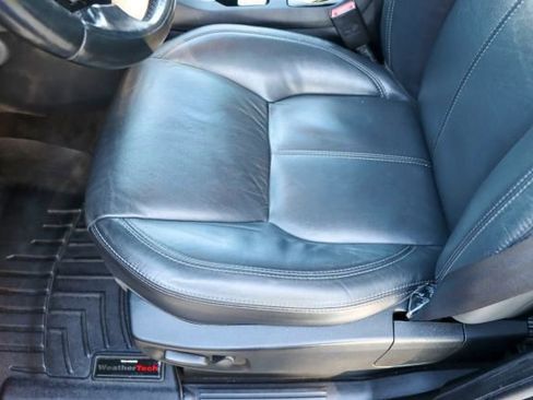 Used 2015 Land Rover LR4 HSE LUX image 16