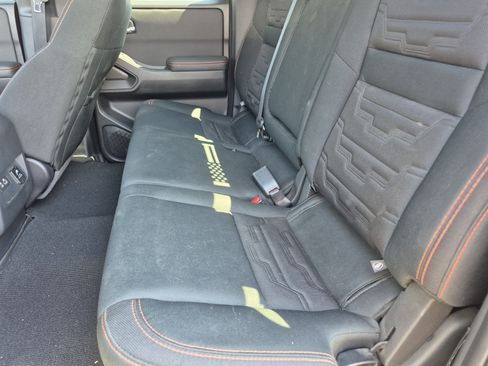 Used 2024 Nissan Frontier PRO-4X w/ Pro Convenience Package AWD/4WD image 17