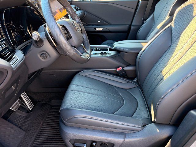 Certified 2026 Lexus TX 500h AWD w/ Technology Package image 14
