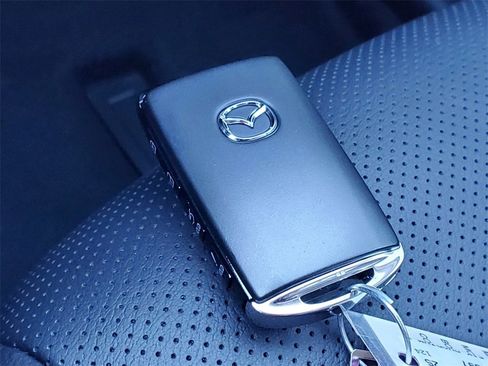 New 2025 MAZDA CX-70 3.3 Turbo w/ Preferred Package image 30