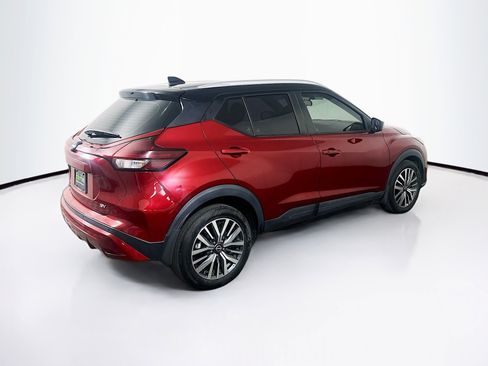 Used 2024 Nissan Kicks SV FWD image 9
