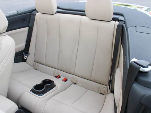 Used 2020 BMW 230i xDrive Convertible w/ Convenience Package image 22