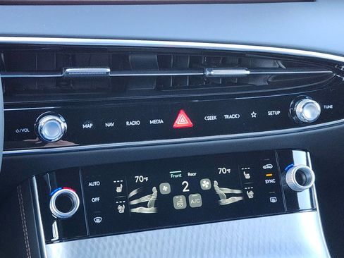 New 2026 Genesis GV70 2.5T Sport Prestige AWD/4WD image 23