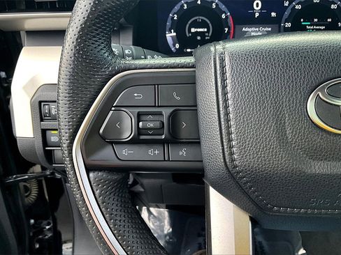 Used 2024 Toyota Tacoma TRD Off-Road image 19