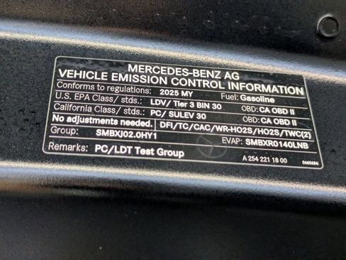 Certified 2025 Mercedes-Benz GLC 300 image 26