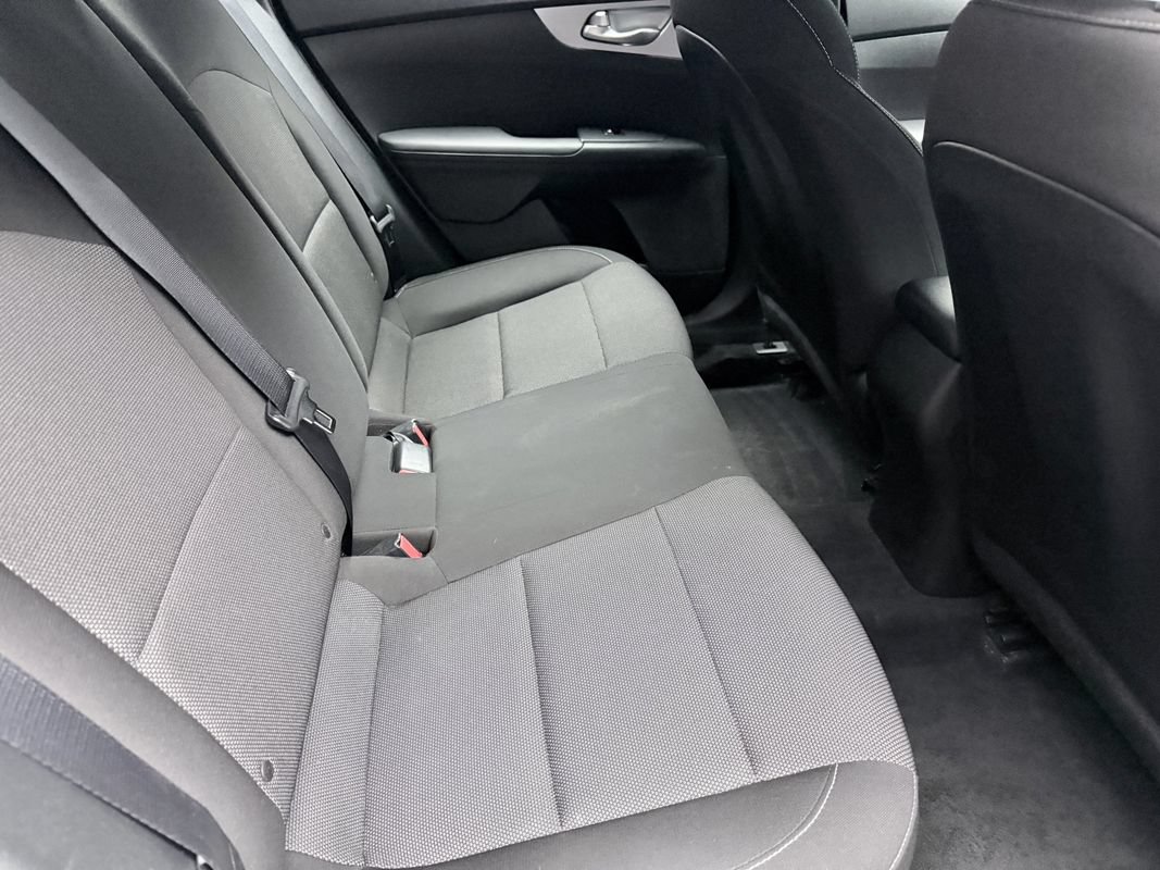 Used 2023 Kia Forte LXS w/ LXS Technology Package FWD image 13