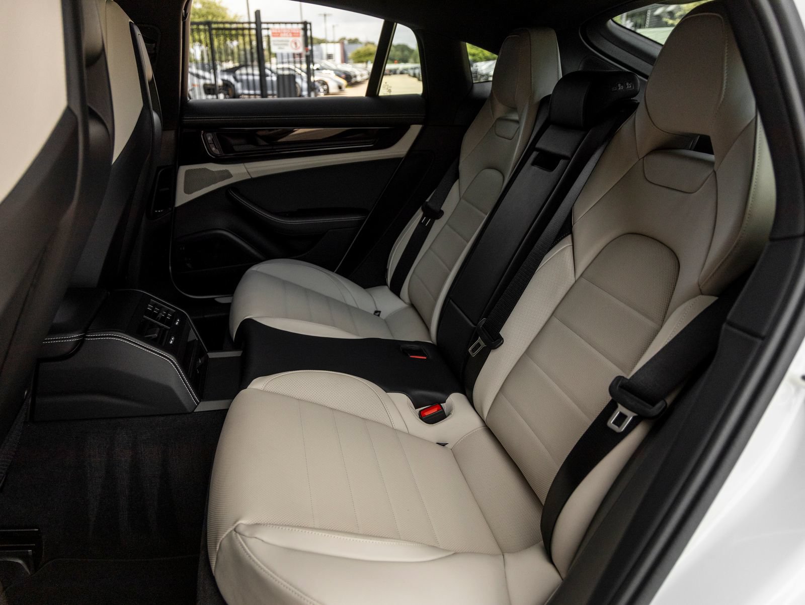 New 2026 Porsche Panamera 4 AWD/4WD image 35