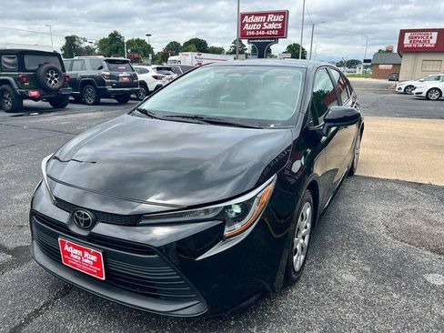 Used 2024 Toyota Corolla LE FWD image 4