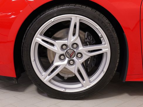 Used 2022 Chevrolet Corvette Stingray Coupe w/ 1LT image 51