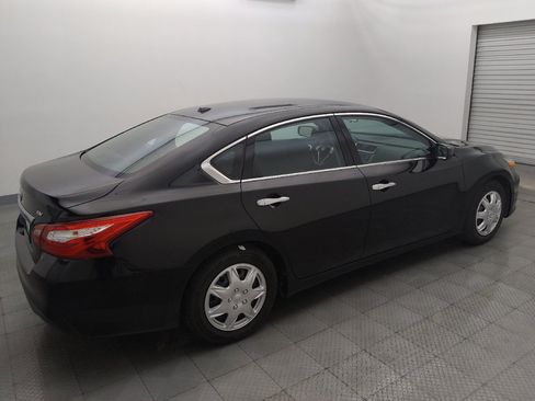 Used 2017 Nissan Altima 2.5 SV FWD image 10