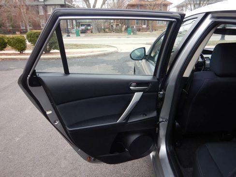 Used 2010 MAZDA MAZDA3 s Sport image 14