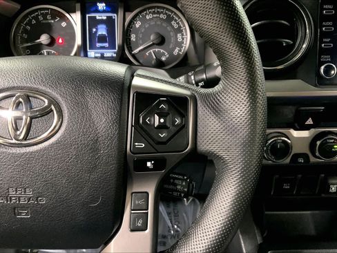 Used 2023 Toyota Tacoma SR5 AWD/4WD image 25