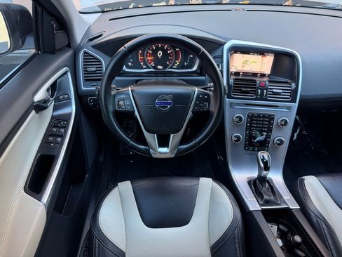 Used 2017 Volvo XC60 T5 Dynamic w/ Preferred Option Package image 24