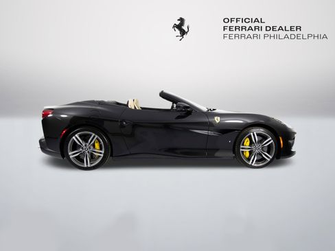 Certified 2019 Ferrari Portofino image 9