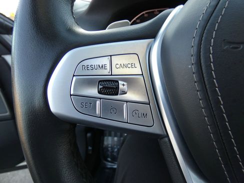 Used 2022 BMW 745e xDrive image 68