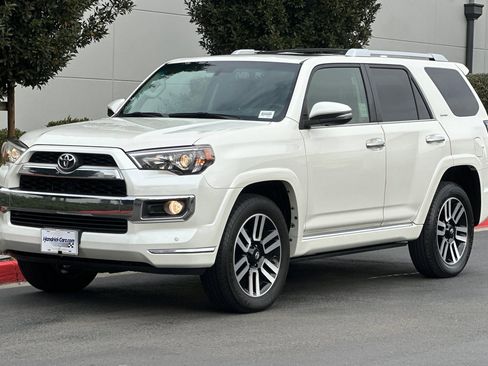 Used 2017 Toyota 4Runner Limited image 9