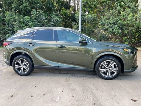 Certified 2025 Lexus RX 350 Premium w/ Accessory Package (Z1) image 8