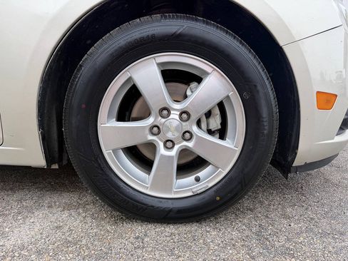 Used 2013 Chevrolet Cruze LT FWD image 27