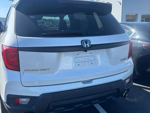 Certified 2023 Honda Passport EX-L image 3