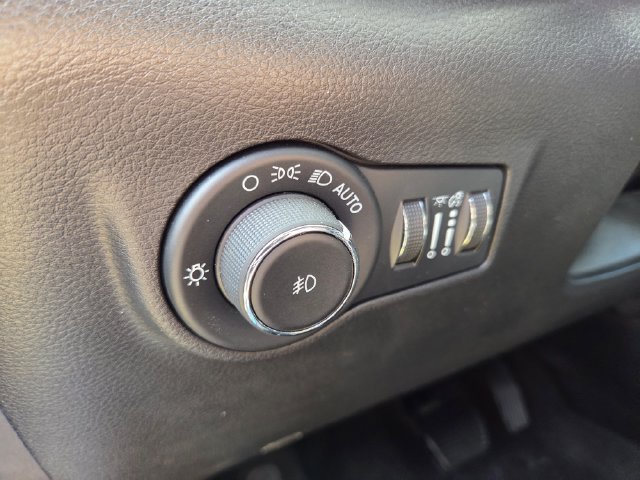 Used 2022 Jeep Compass Limited AWD/4WD image 23
