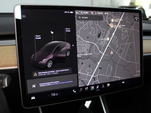 Used 2021 Tesla Model Y Long Range AWD/4WD image 15