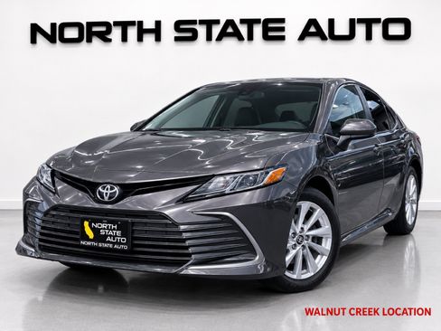 Used 2023 Toyota Camry LE FWD image 1