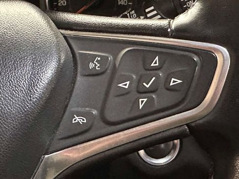 Used 2023 Chevrolet Equinox LT image 22