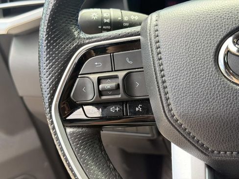 Used 2024 Toyota Tundra Platinum AWD/4WD image 12
