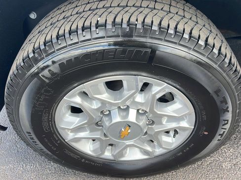 Used 2024 Chevrolet Silverado 2500 LTZ w/ LTZ Plus Package AWD/4WD image 37