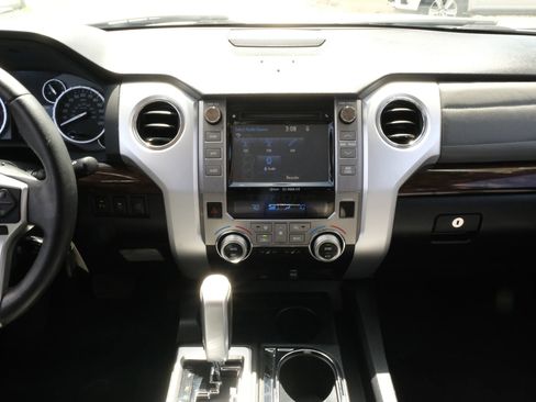 Used 2015 Toyota Tundra Limited w/ Limited Premium Package RWD image 18
