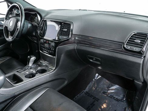 Used 2020 Jeep Grand Cherokee Overland RWD image 24