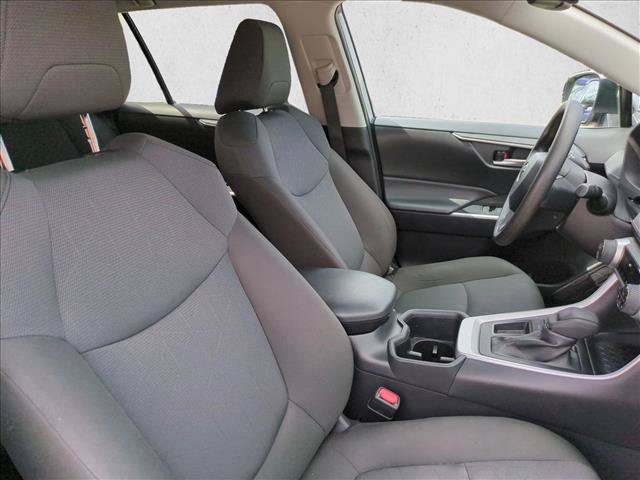 Used 2025 Toyota RAV4 XLE FWD image 19