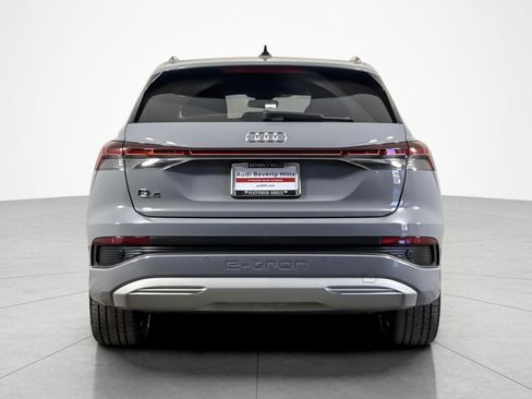 Used 2025 Audi Q4 e-tron Premium RWD image 4