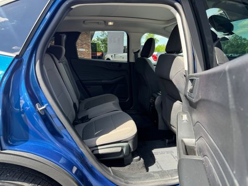 Used 2022 Ford Escape SE w/ SE Sport Appearance Package FWD image 15