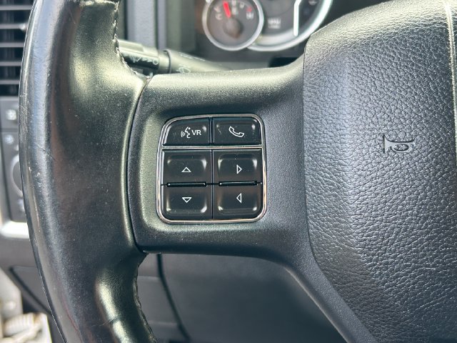 Used 2014 RAM 1500 Classic SLT w/ Luxury Group AWD/4WD image 17