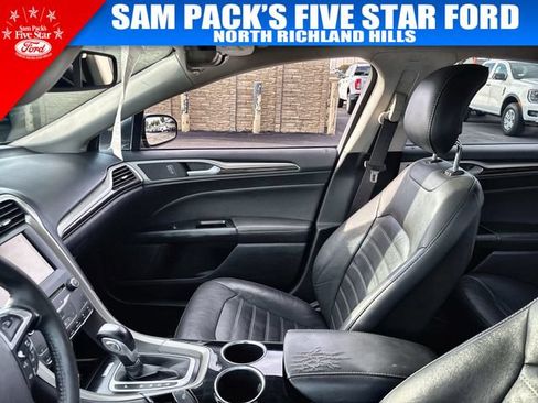 Used 2013 Ford Fusion SE FWD image 13