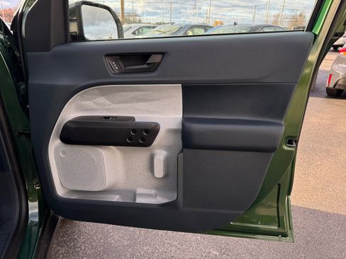 New 2025 Ford Maverick XLT w/ XLT Luxury Package image 29