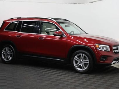 Used 2021 Mercedes-Benz GLB 250 4MATIC w/ Premium Package