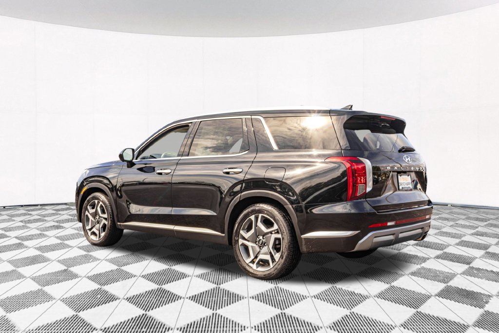 Used 2024 Hyundai Palisade Limited AWD/4WD image 8
