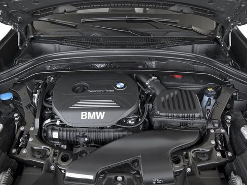Used 2017 BMW X1 xDrive28i AWD/4WD image 13