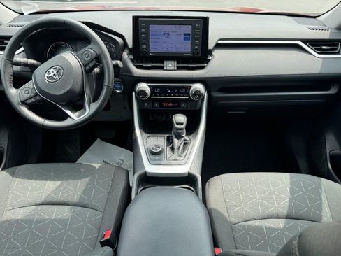 Certified 2021 Toyota RAV4 XLE w/ Convenience Package AWD/4WD image 14